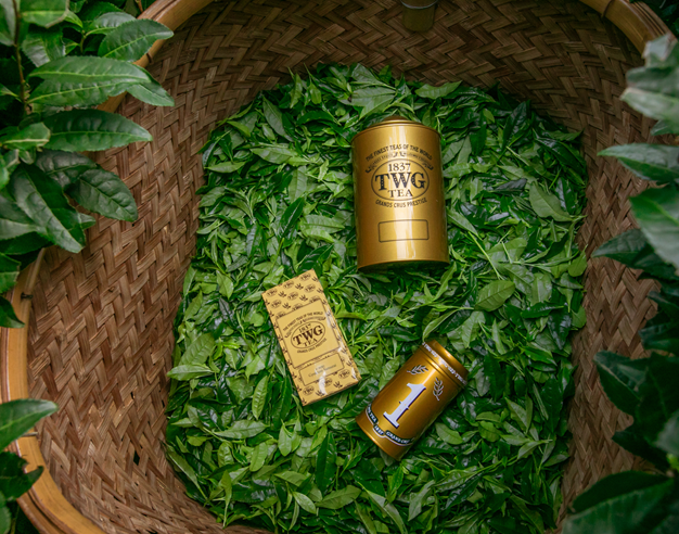 Watch the film: HON GYOKURO, JADE DEW