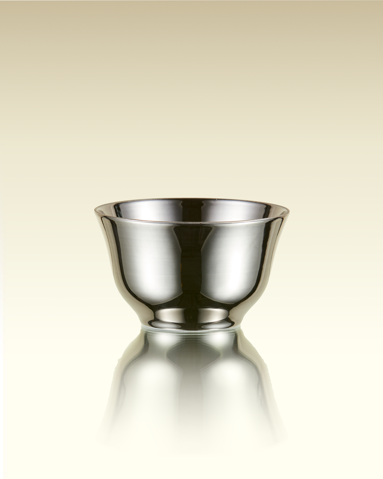 Glamour Tea Bowl in Shiny Platinum | TWG Tea